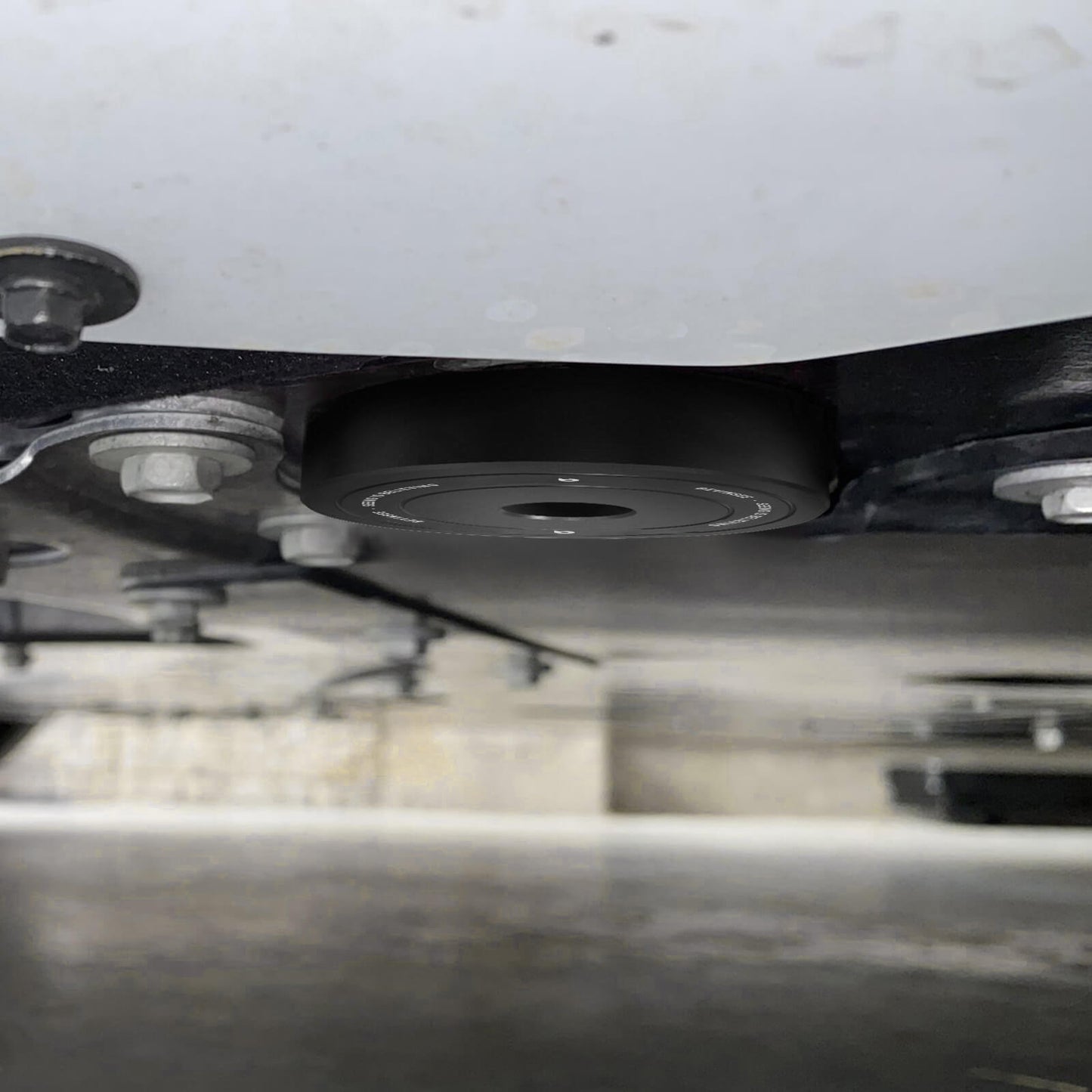 4PCS Jack Jacking Lift Pads Puck For Corvette C5 C6 C7 GS Z06 ZR1 C8