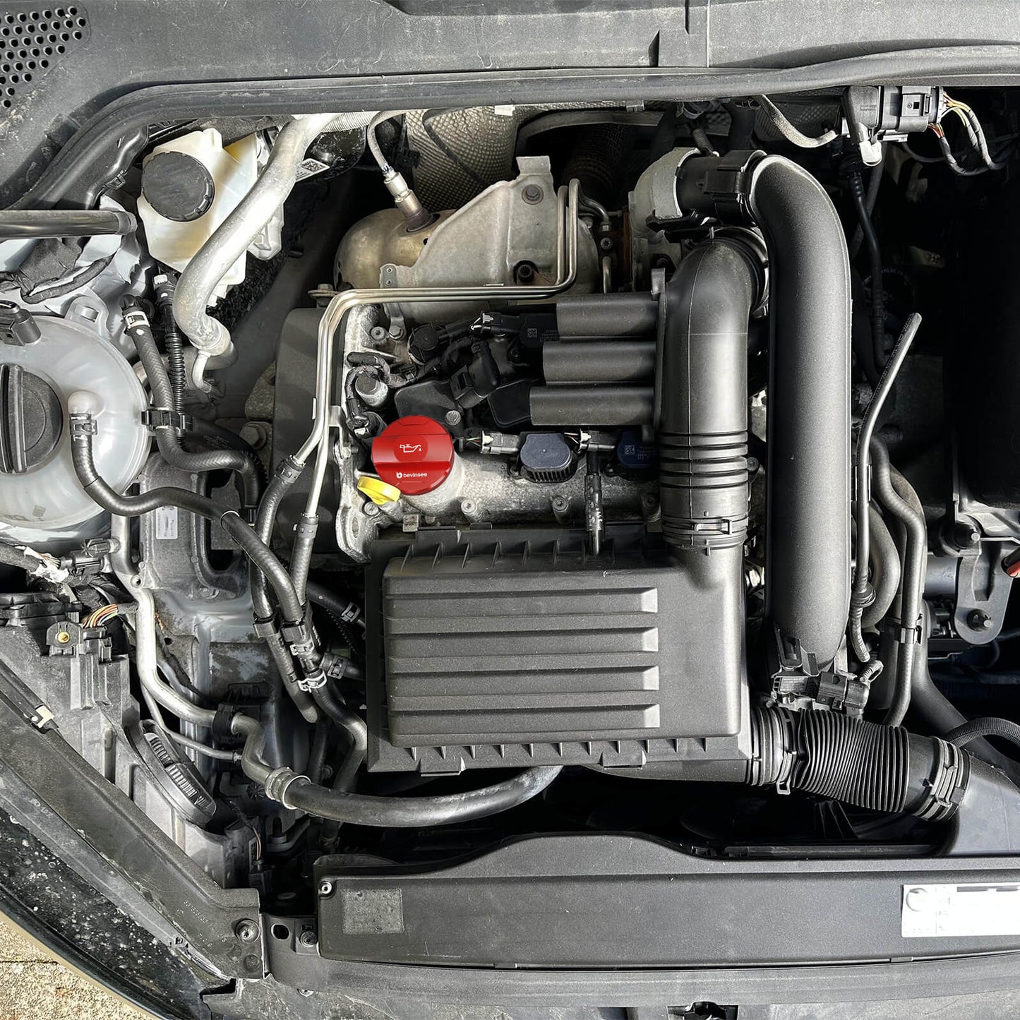 Aluminum Oil Filler Cap Cover For VW EA211 Engine 1.0 TSI, 1.2 TSI, 1.4 TSI, 1.4 GTE/hybrid