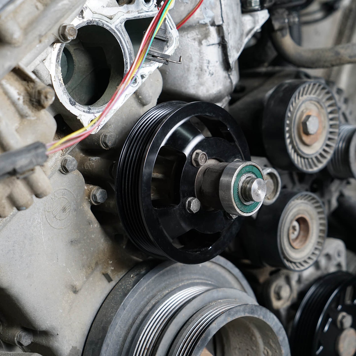 BEVINSEE Billet Aluminum Water Pump Pulley for BMW E46 E39 E60 E61 E38 E65 E66 E83 E53 E85 Z3