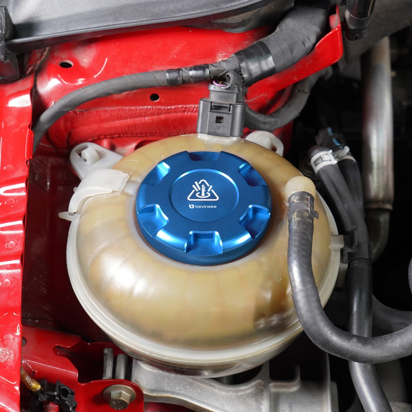 Aluminum Coolant Expansion Tank Radiator Cap For VW Golf 7 Audi S3 8V 8Y