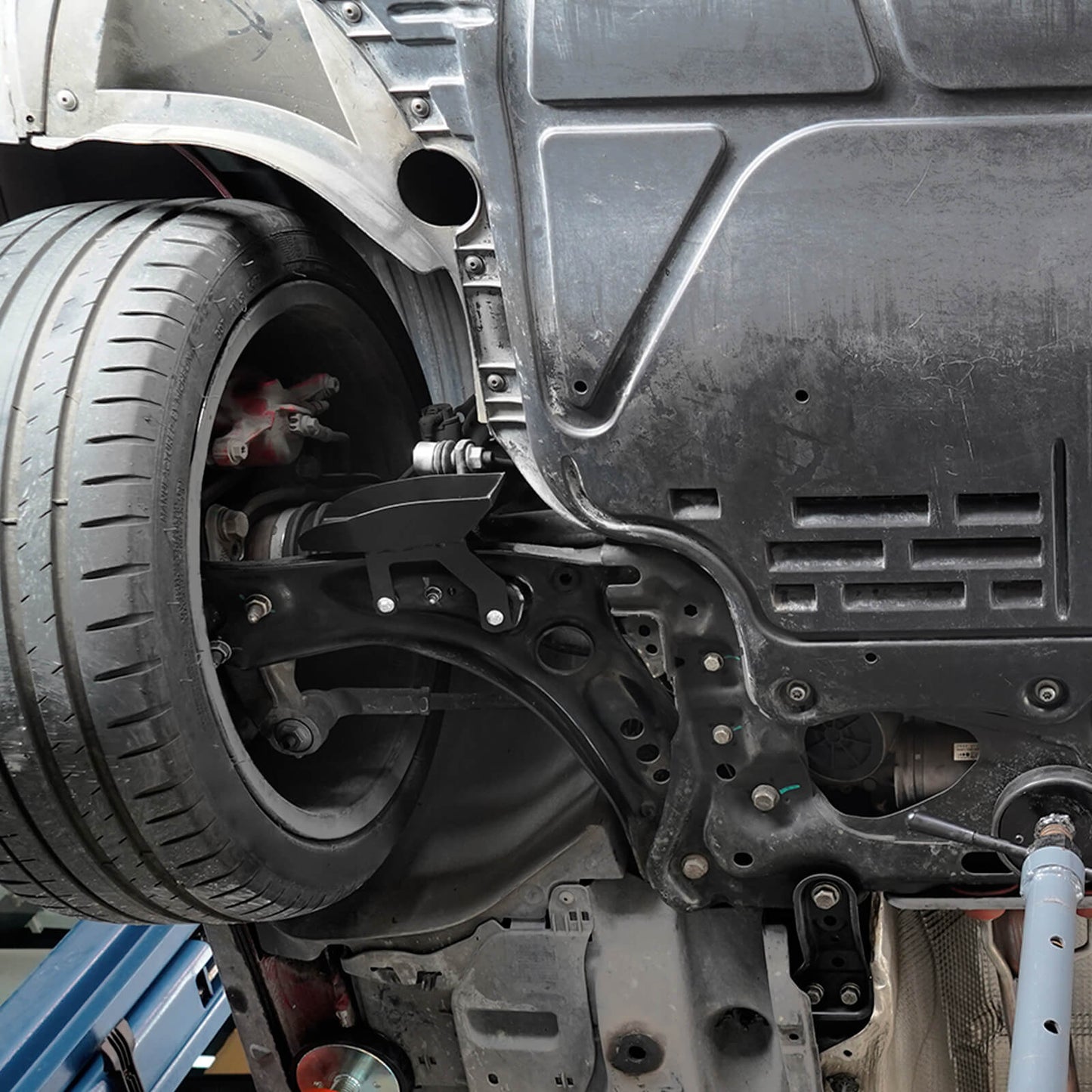 BEVINSEE Metal Brake Deflectors For Golf MK7 2015-2021