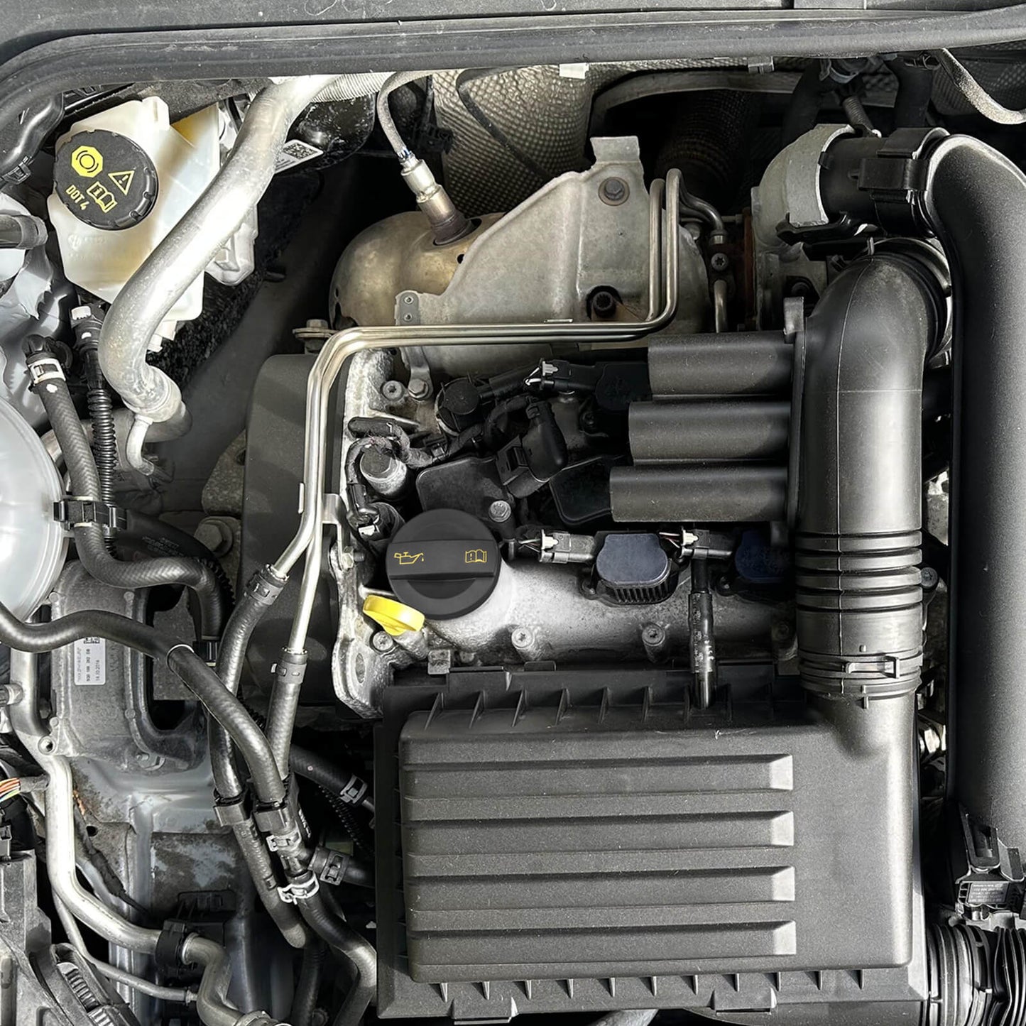 Petrol Engine Oil Filler Cap For VW Golf Mk5/6/7/8